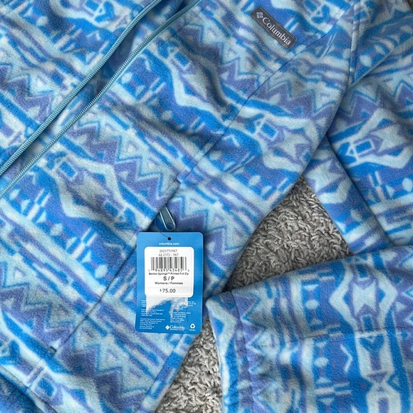 🆕 NWT Columbia blue, purple & white pattern full zip jacket in size small - Picture 8 of 12